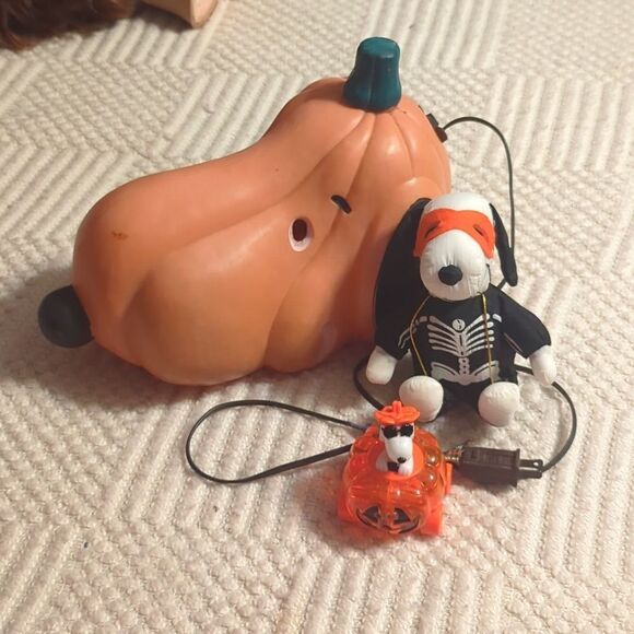 Snoopy Halloween Pumpkin Head Blow Mold Peanuts Jack-o-Lantern Light - Picture 1 of 12